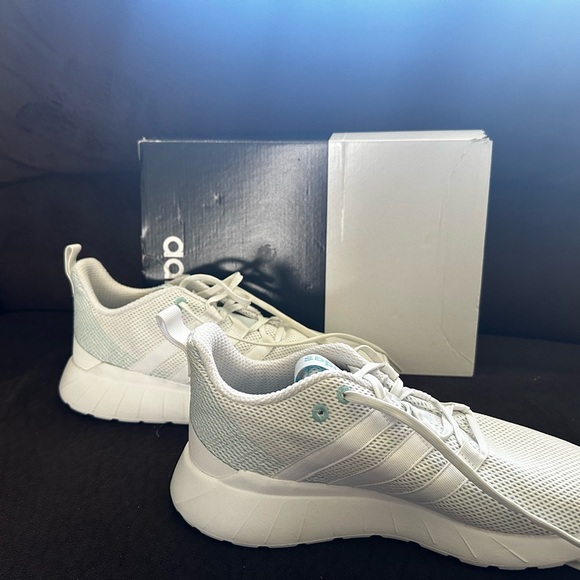 Adidas Shoes - Picture 3 of 5